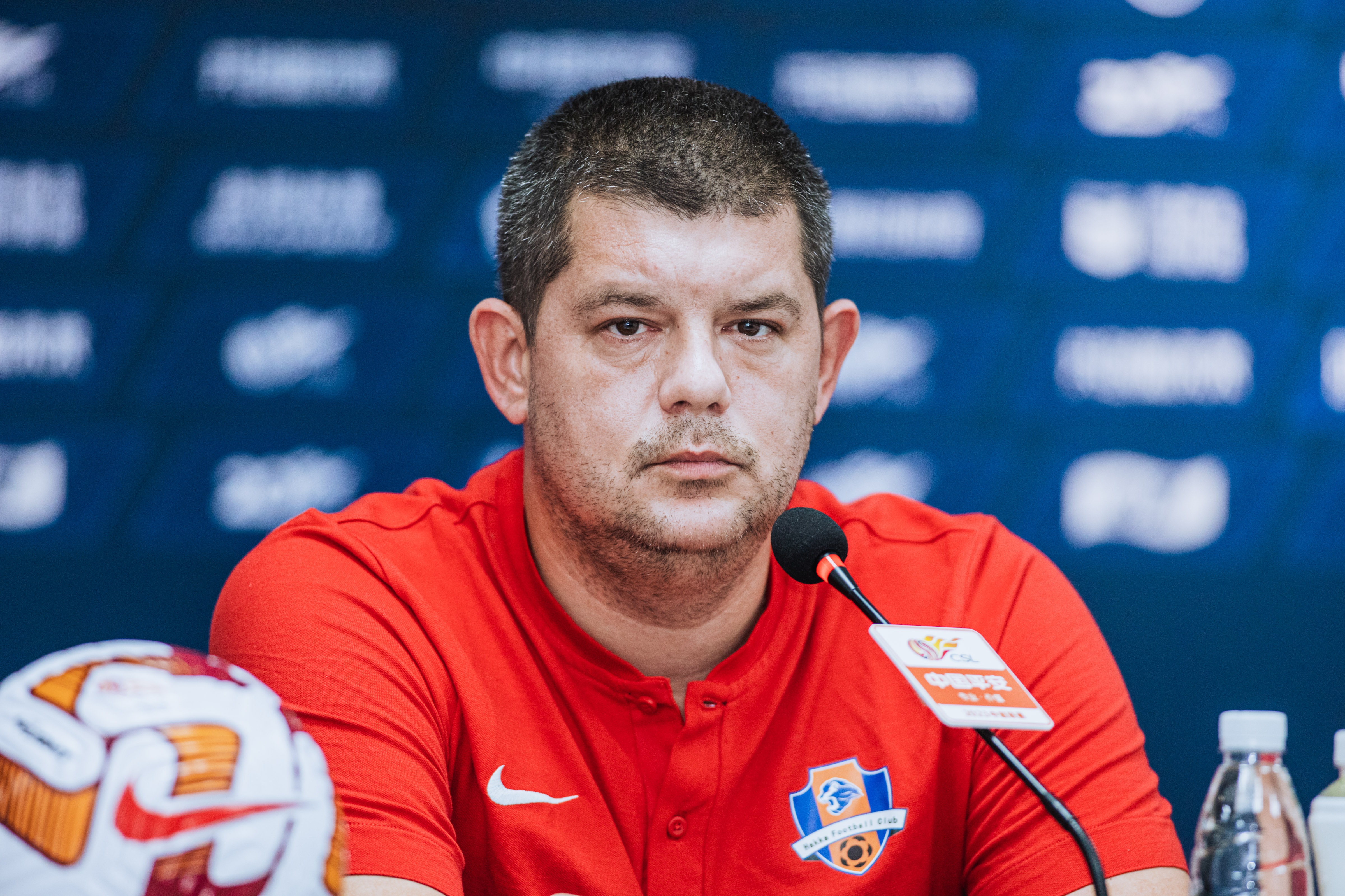 梅州主帥米蘭:明天對陣國安是“戰(zhàn)爭” 我們會付出一切去戰(zhàn)斗