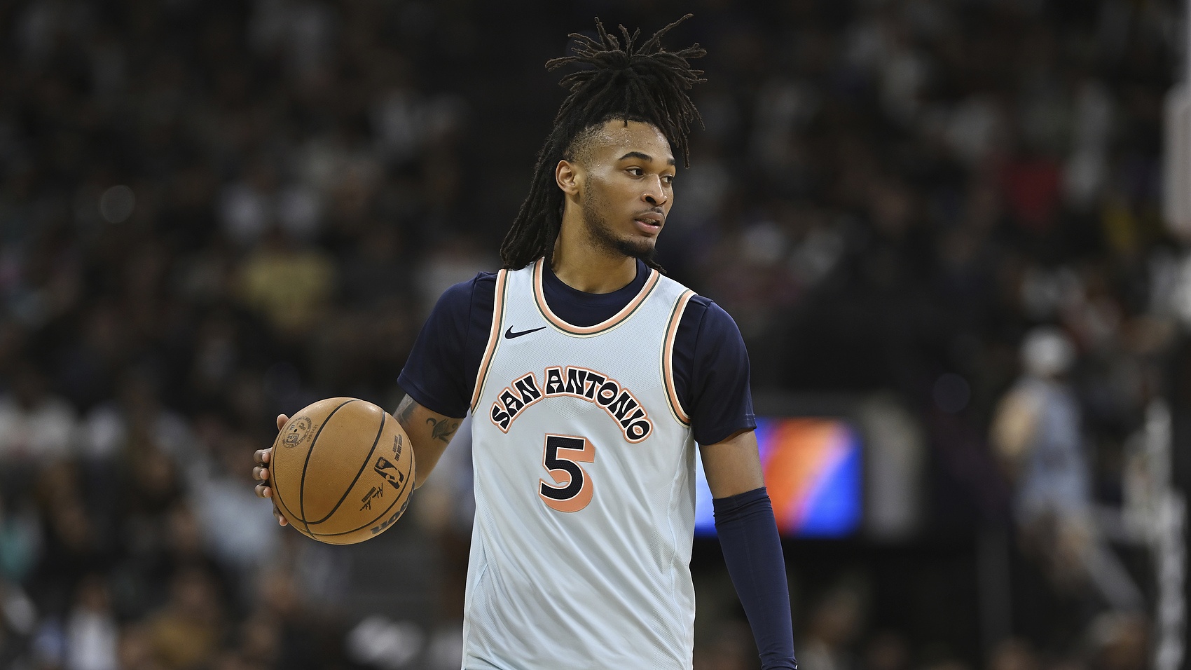 瓦塞爾:沒太多新秀能像卡斯?fàn)栠@樣打球 他的表現(xiàn)超出了預(yù)期