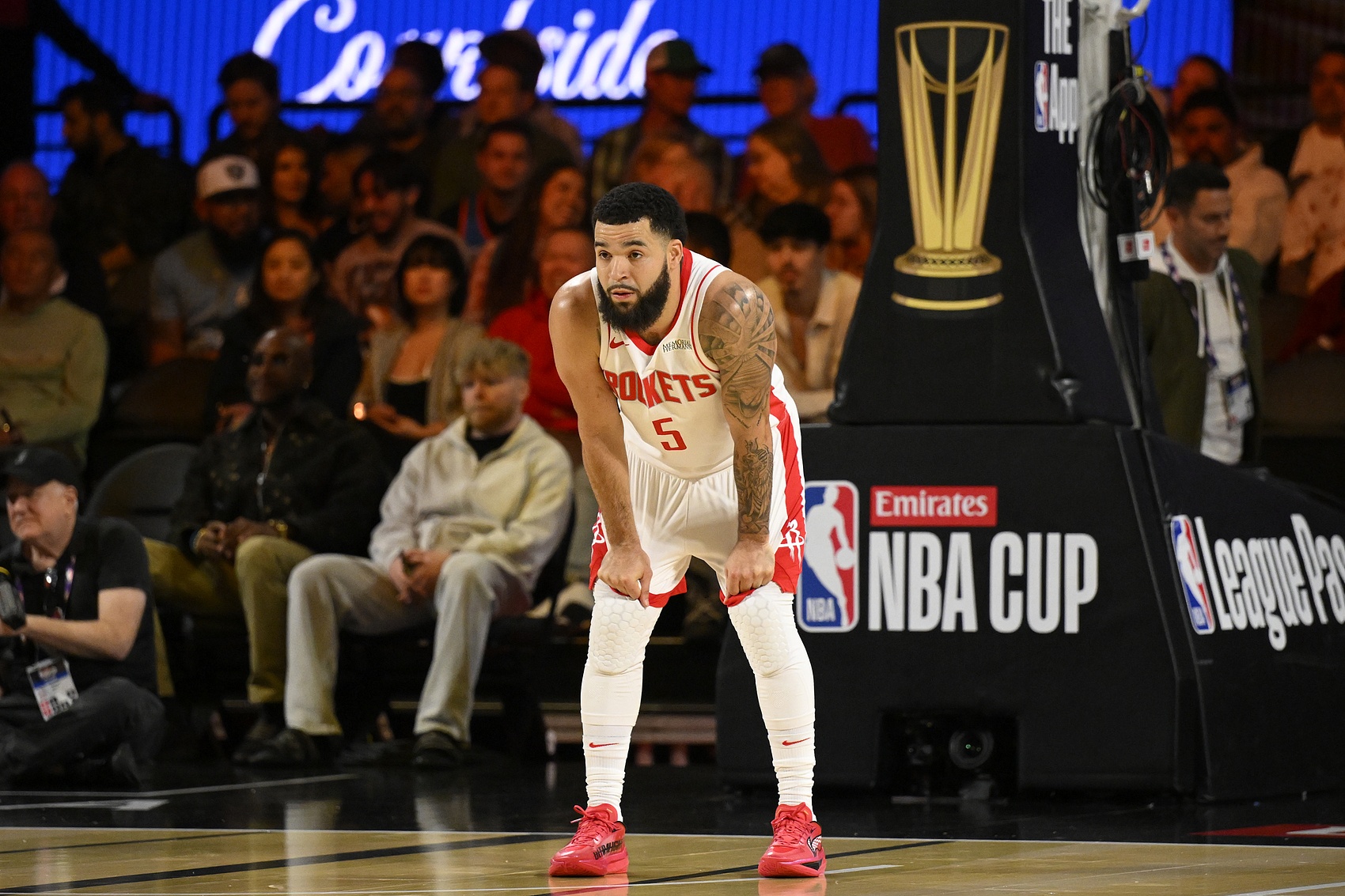 范弗里特:阿門跟我配合得很默契 我們要為4月份的比賽做準備了