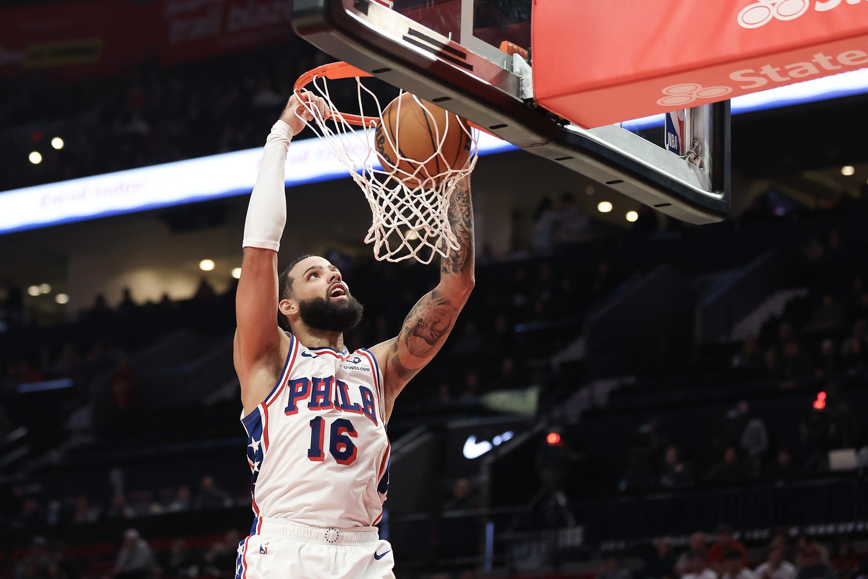 黑八功臣！費(fèi)記：湖人&國王正調(diào)查凱萊布-馬丁 熱火也想和他重聚