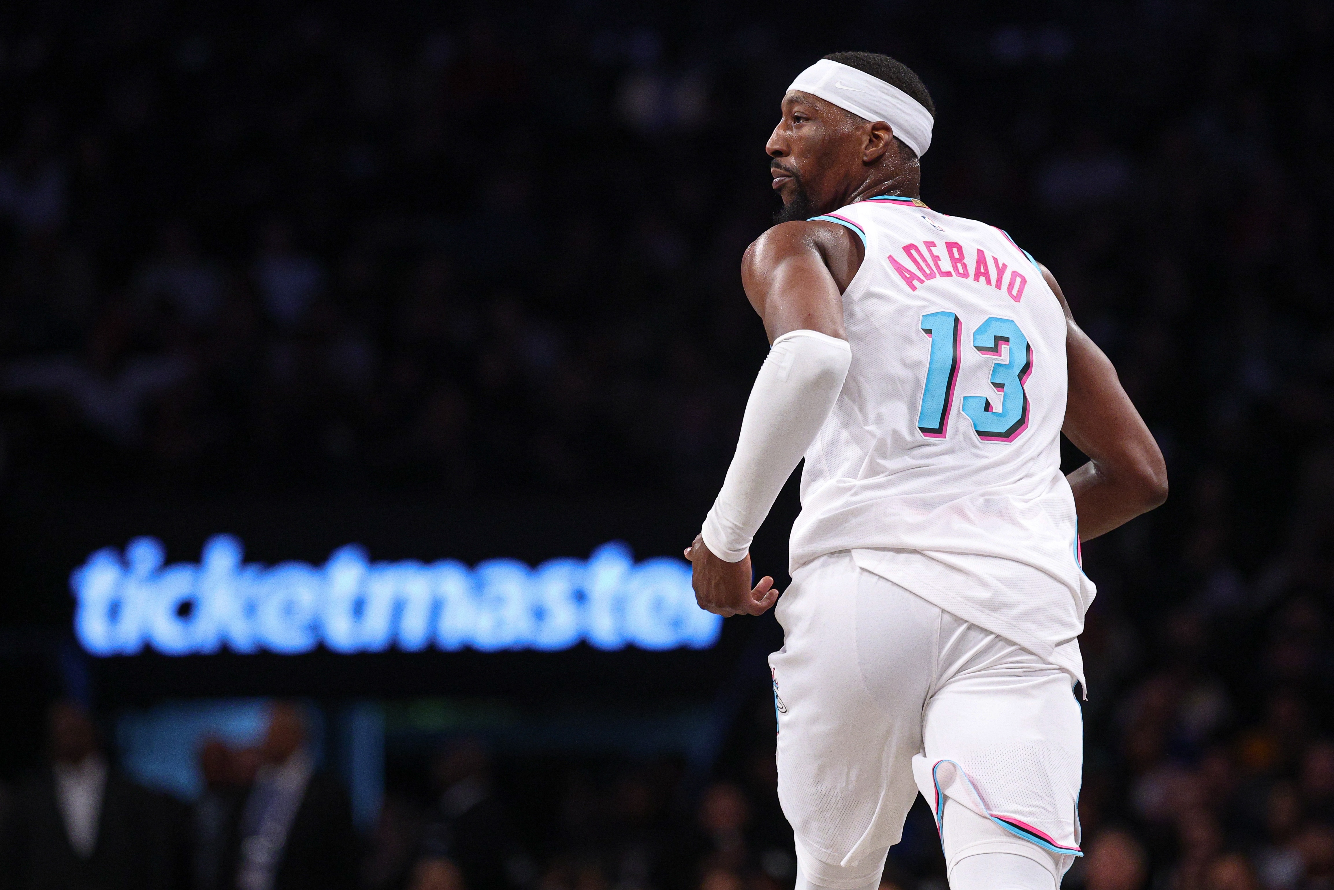 阿德巴約:新援們還在融入球隊 我們有聯(lián)盟最好的教練